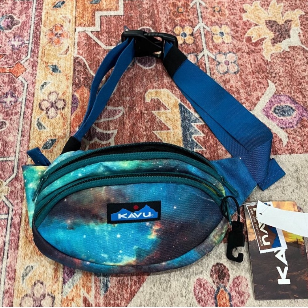 NWT Kavu Galaxy Spectator Waist Pack